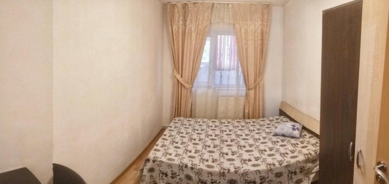 Alpha Apartment Iasi Extérieur photo
